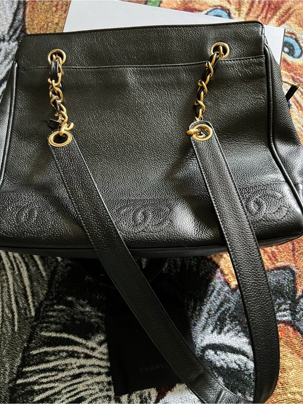 CHANEL classic shoulder